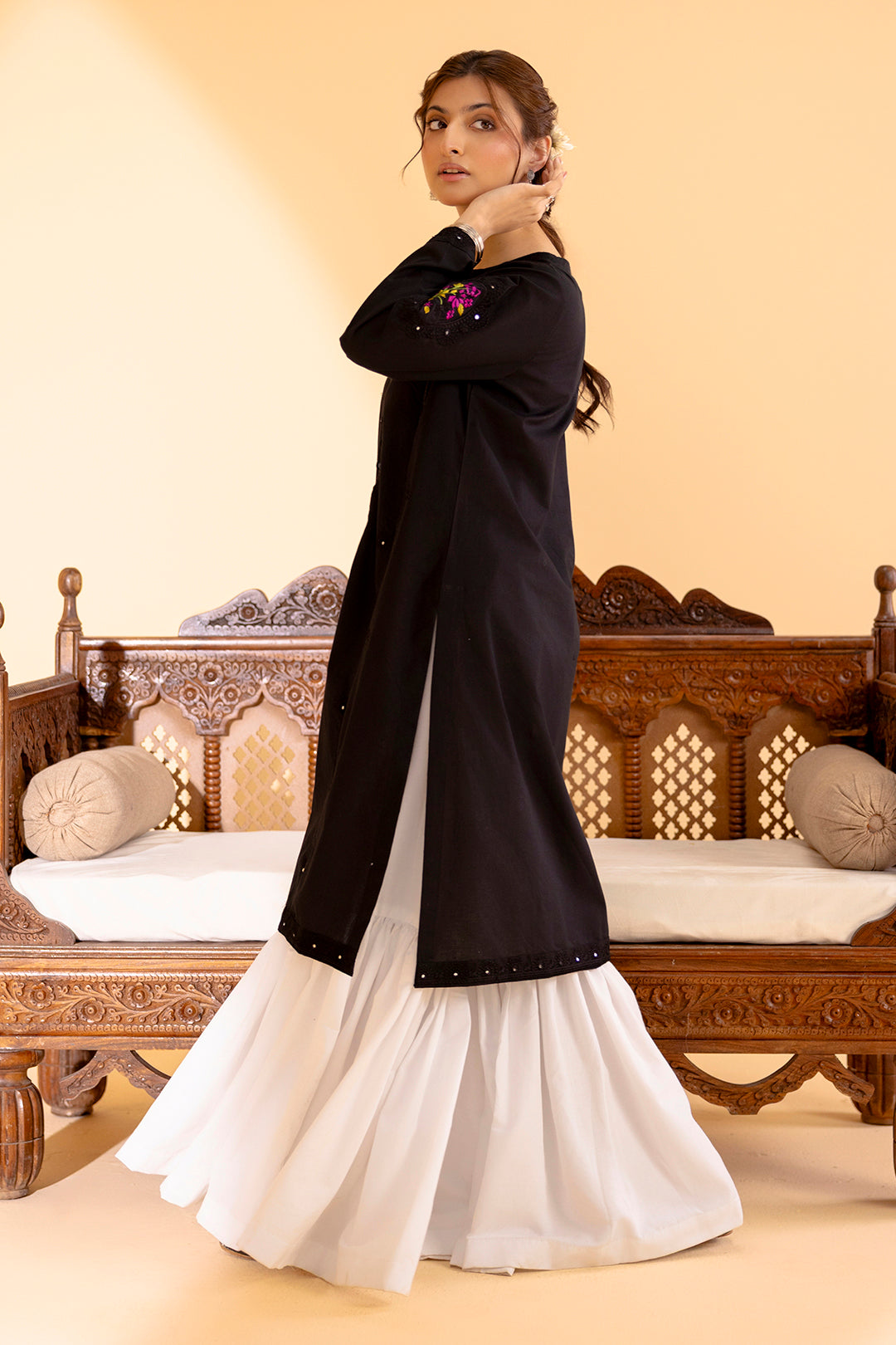 Embroidered Kurta - 2057