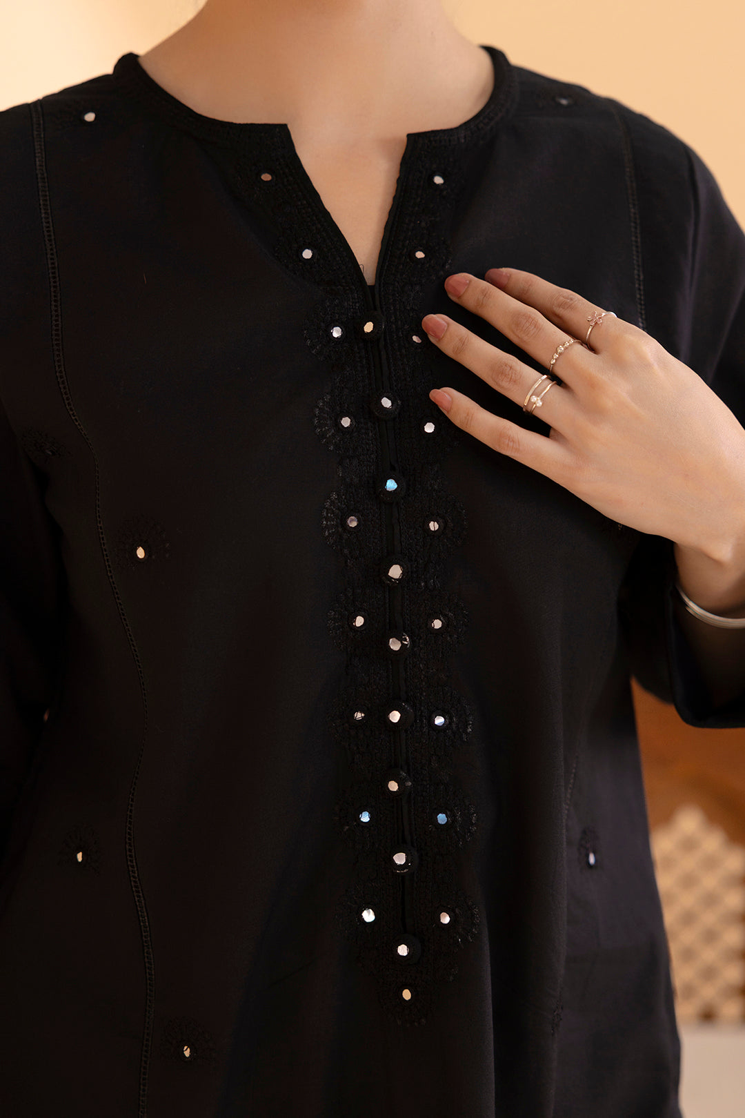 Embroidered Kurta - 2057