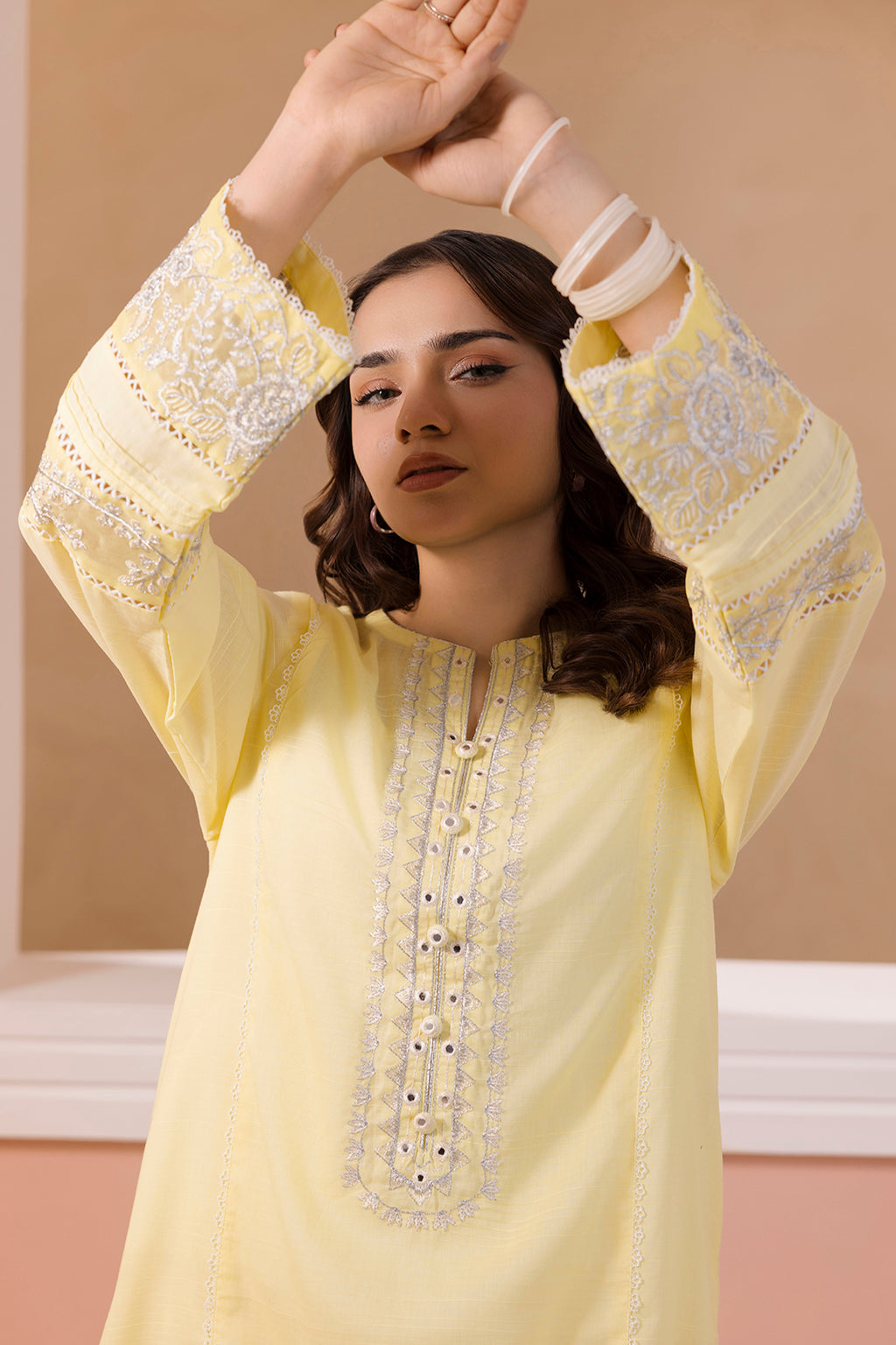 Embroidered Kurta - 2139
