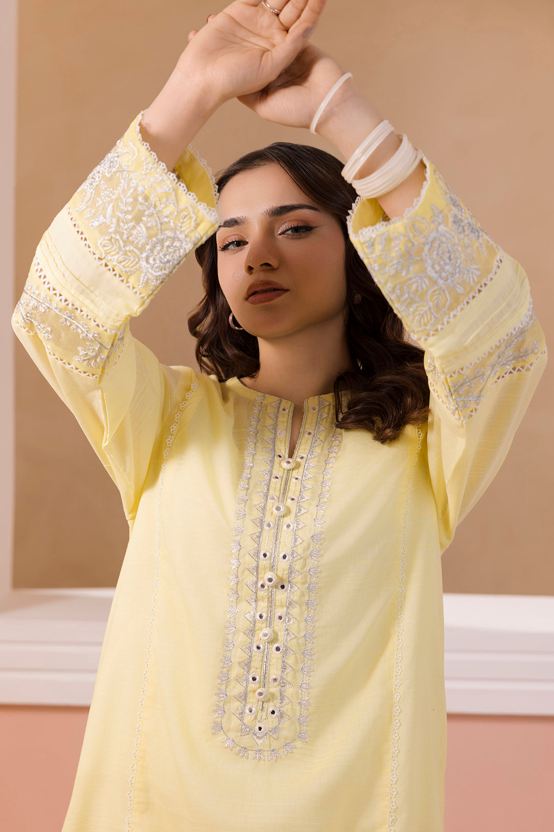 Embroidered Kurta - 2139