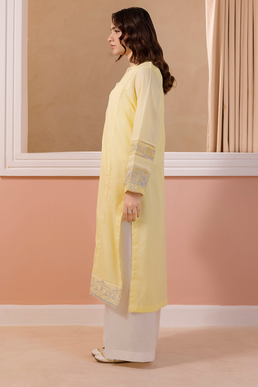 Embroidered Kurta - 2139