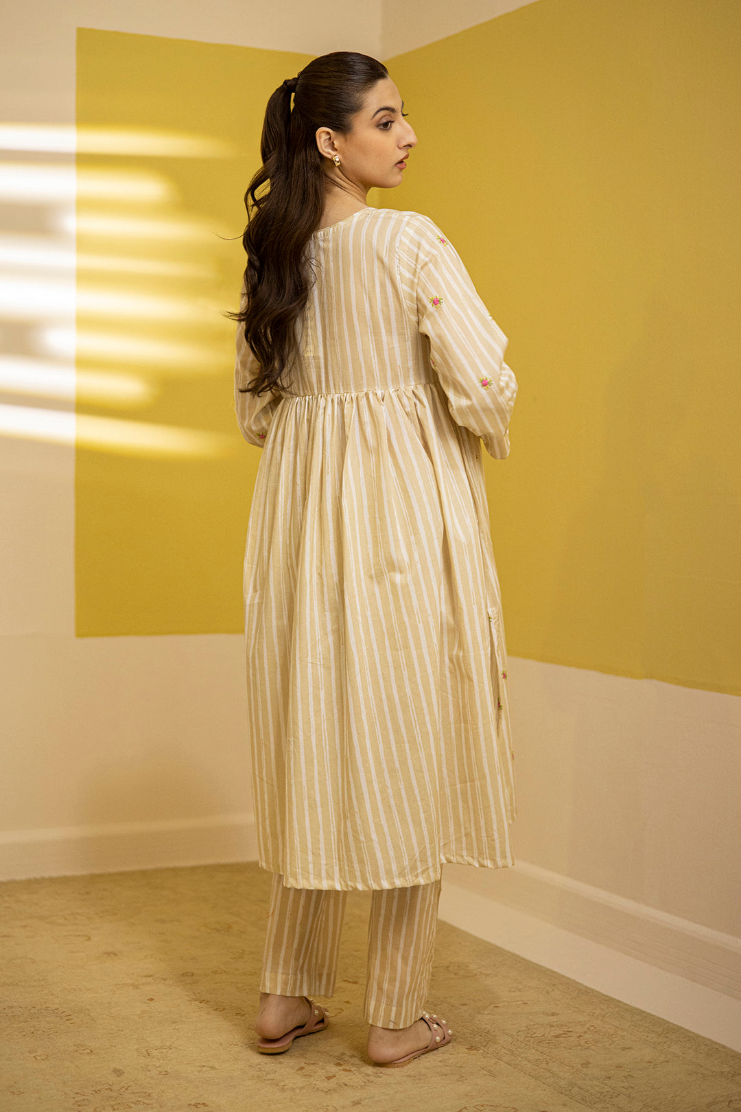 Embroidered Kurta Trouser - 1527