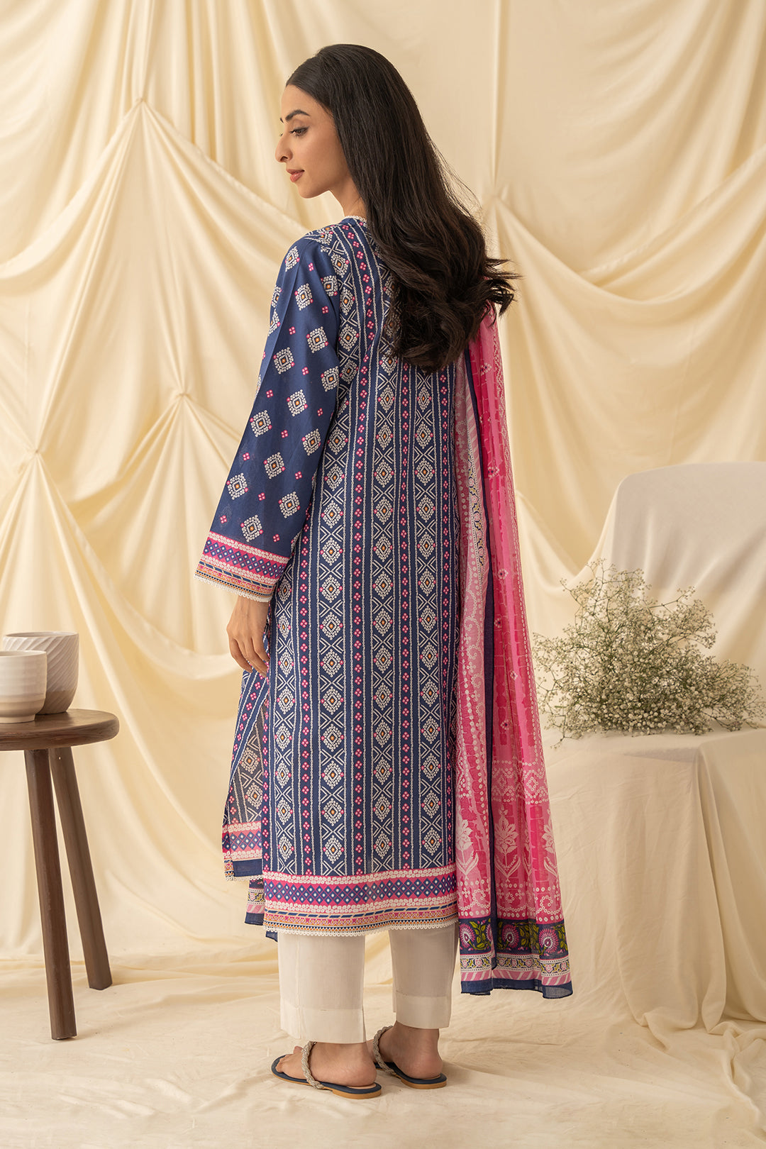 Embroidered Kurta Dupatta - 1708