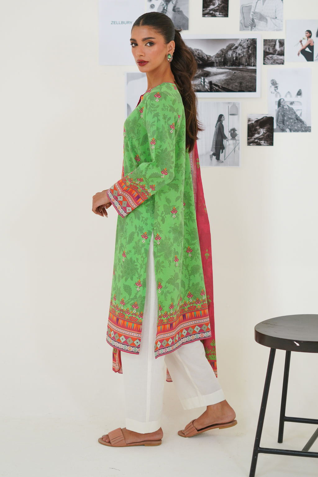 Embroidered Kurta Dupatta - 1894