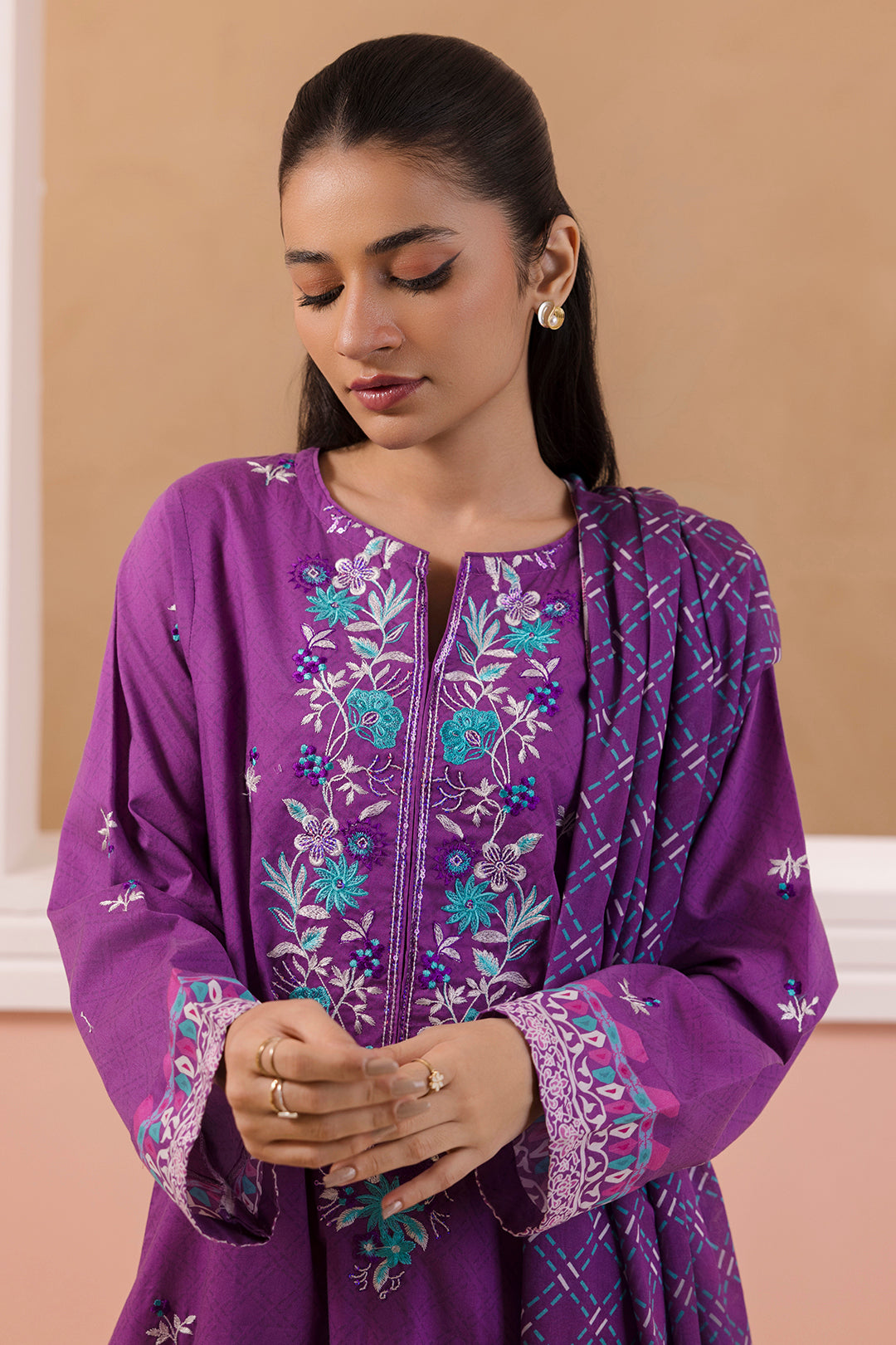 Embroidered Kurta Dupatta - 1896