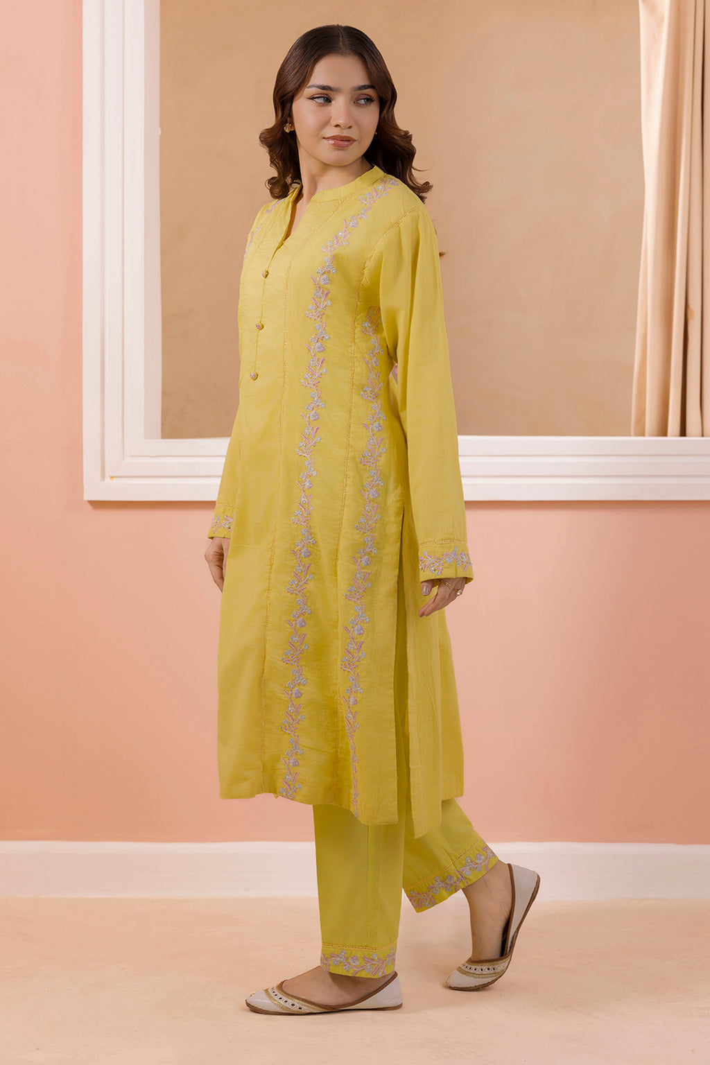 Embroidered Kurta Trouser - 1979
