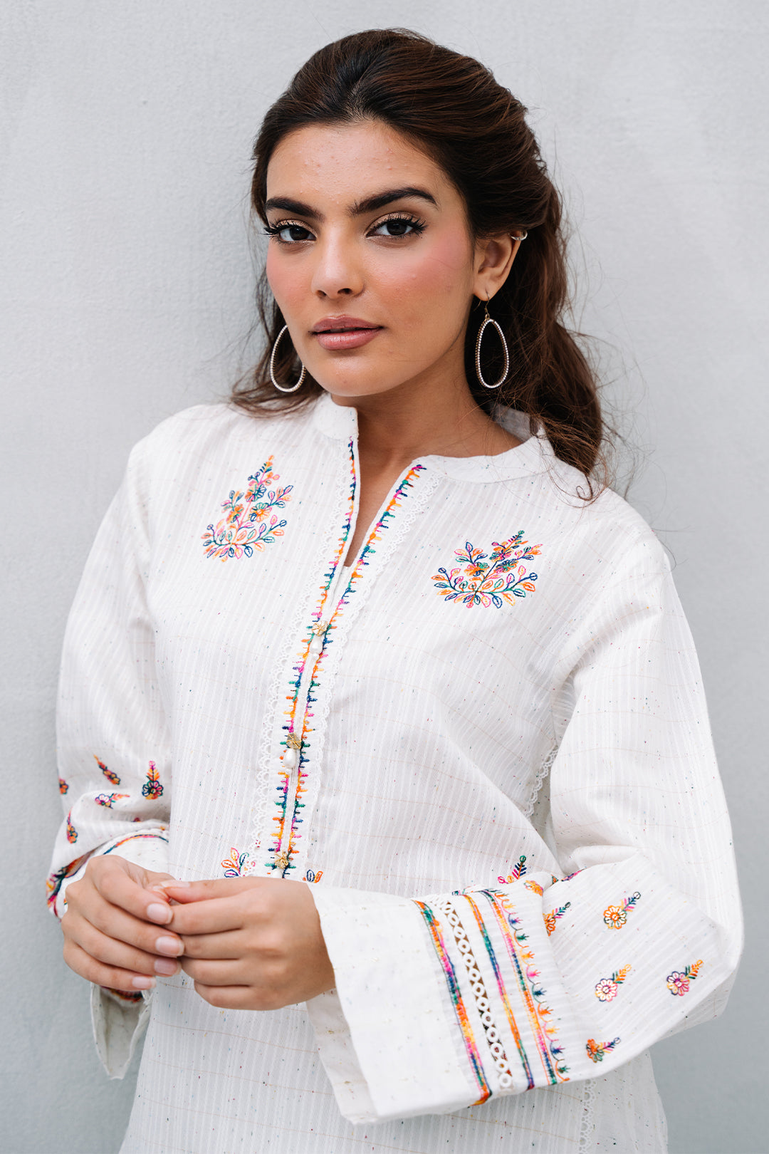 Embroidered Kurta Trouser - 1981