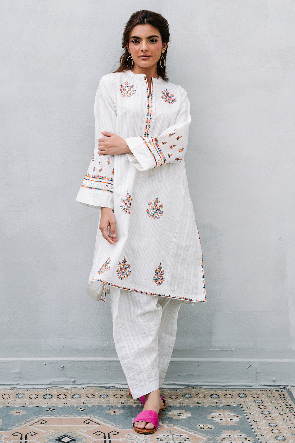 Embroidered Kurta Trouser - 1981