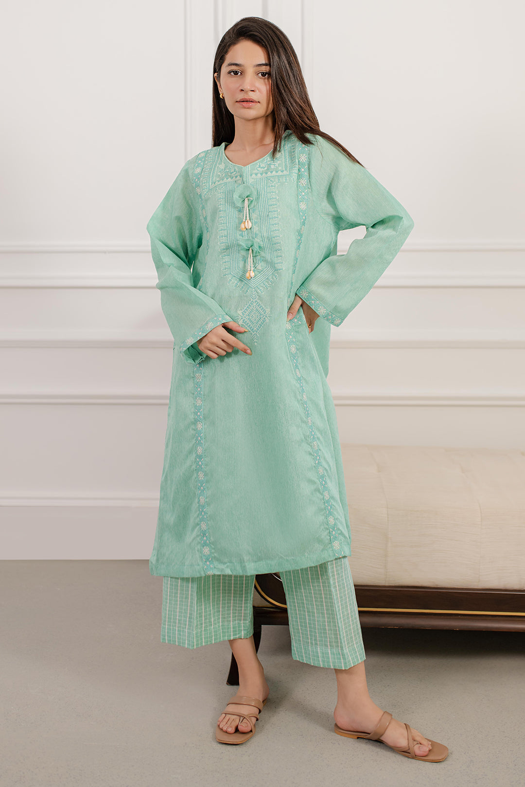 Embroidered Kurta Trouser - 1982