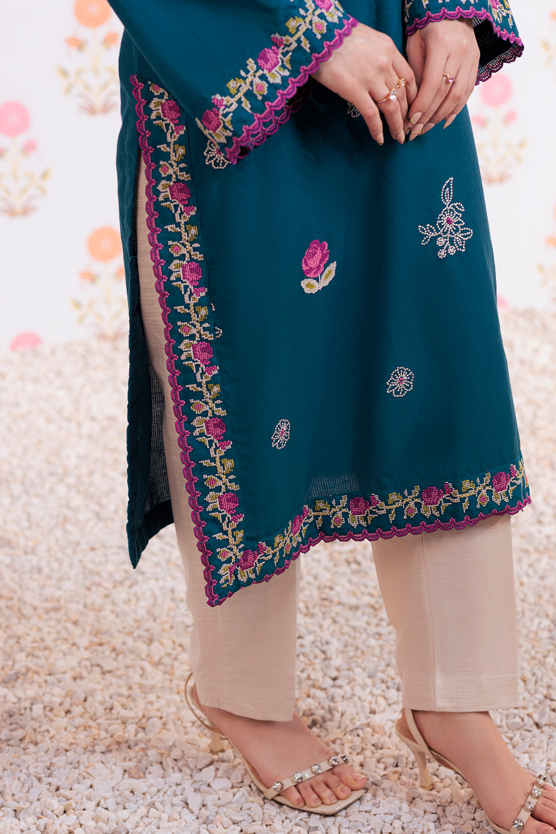 Embroidered Kurta Dupatta - 1986