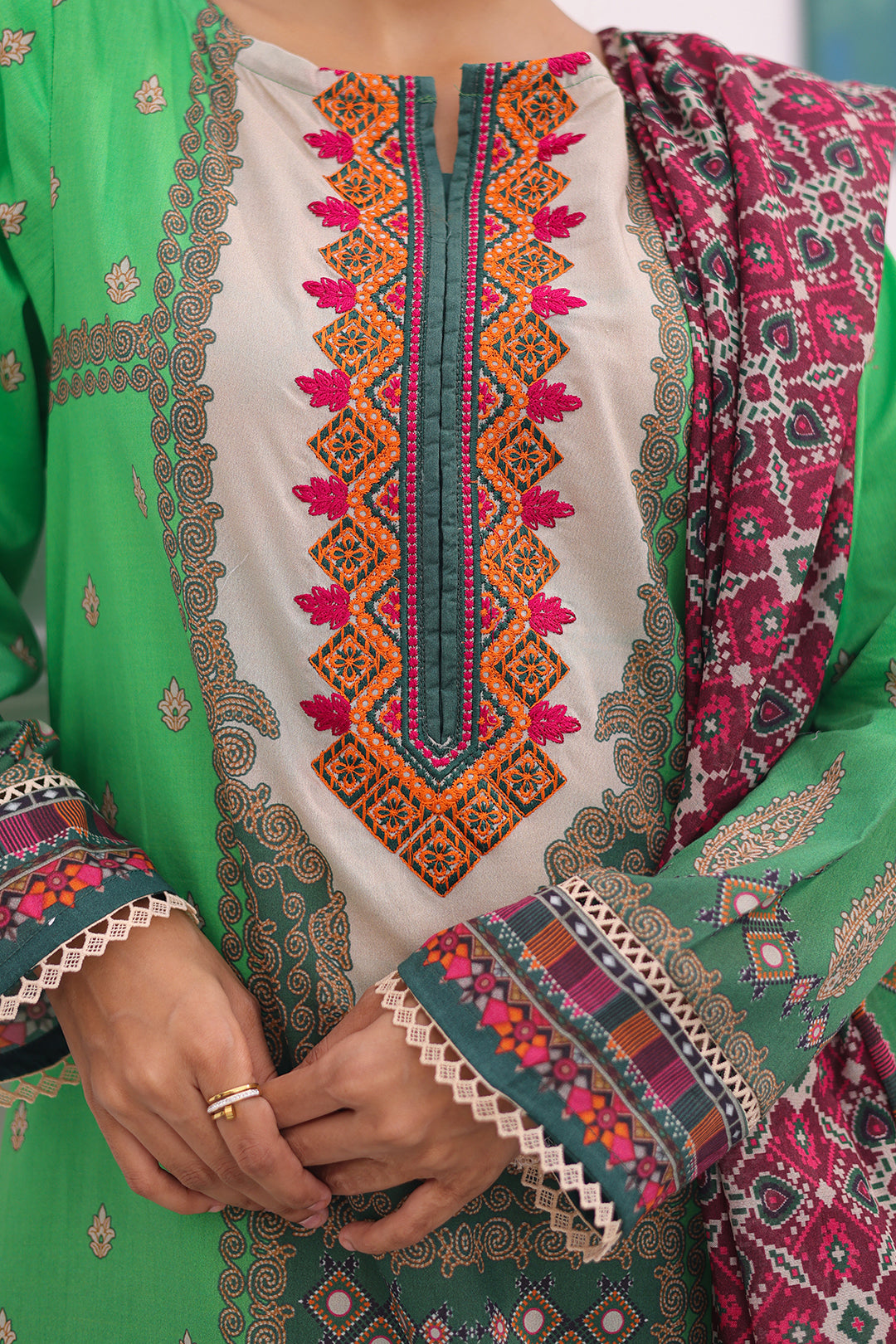 Embroidered Kurta Dupatta - 2072