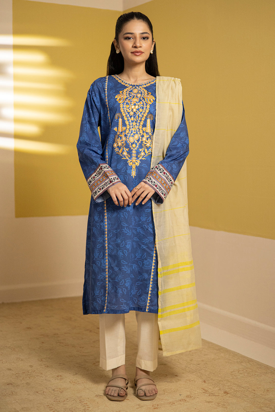 Embroidered Kurta Dupatta - 2073