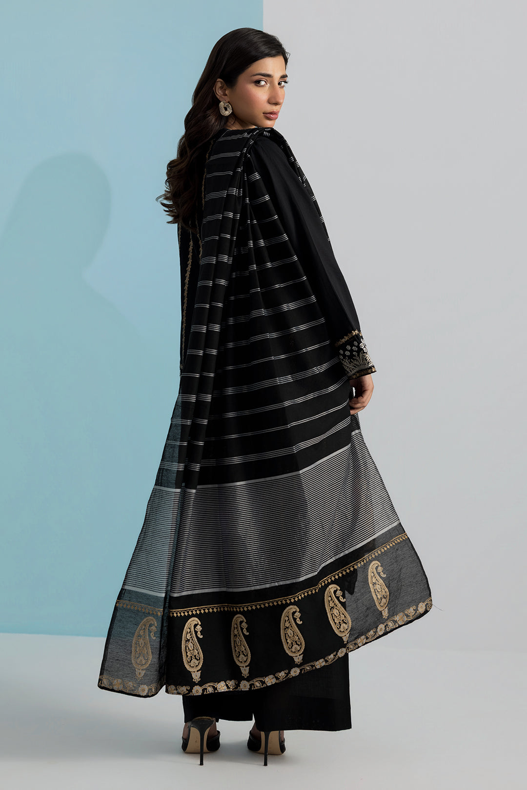 Embroidered Kurta Dupatta - 2256