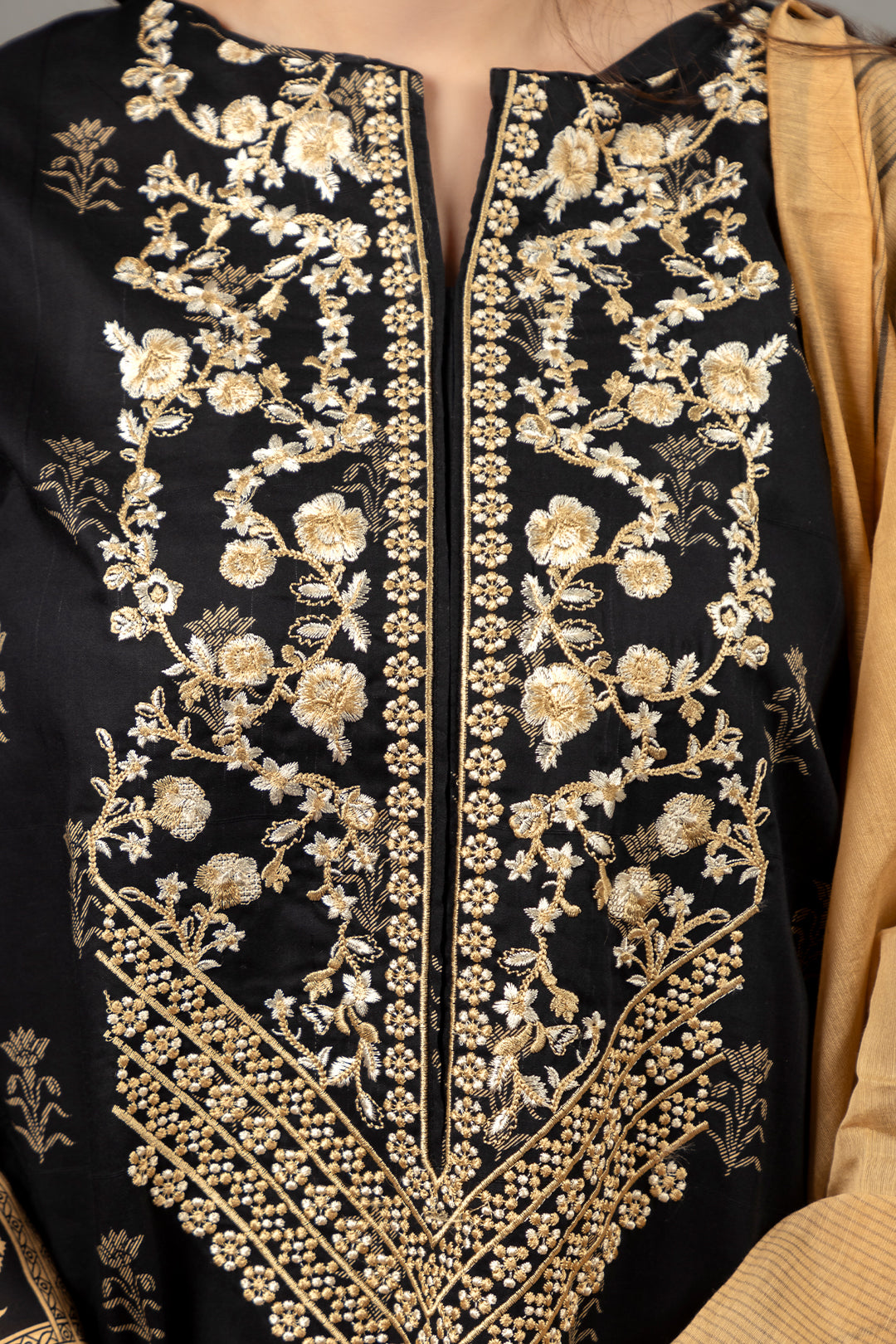 Embroidered Kurta Dupatta Trouser - 1761