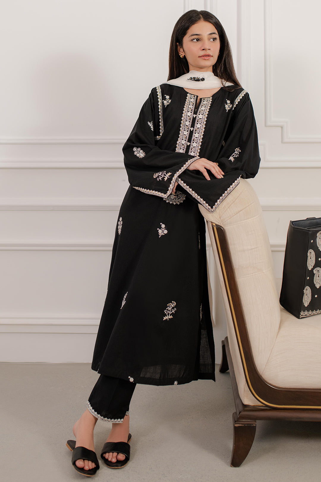 Embroidered Kurta Dupatta Trouser - 1990