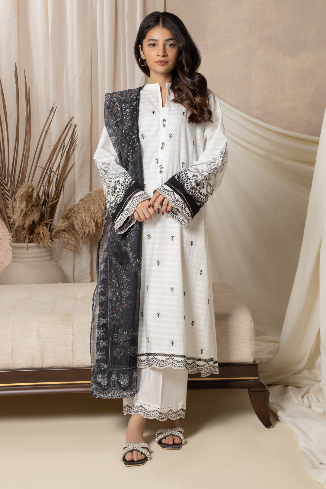 Embroidered Kurta Dupatta Trouser - 1992