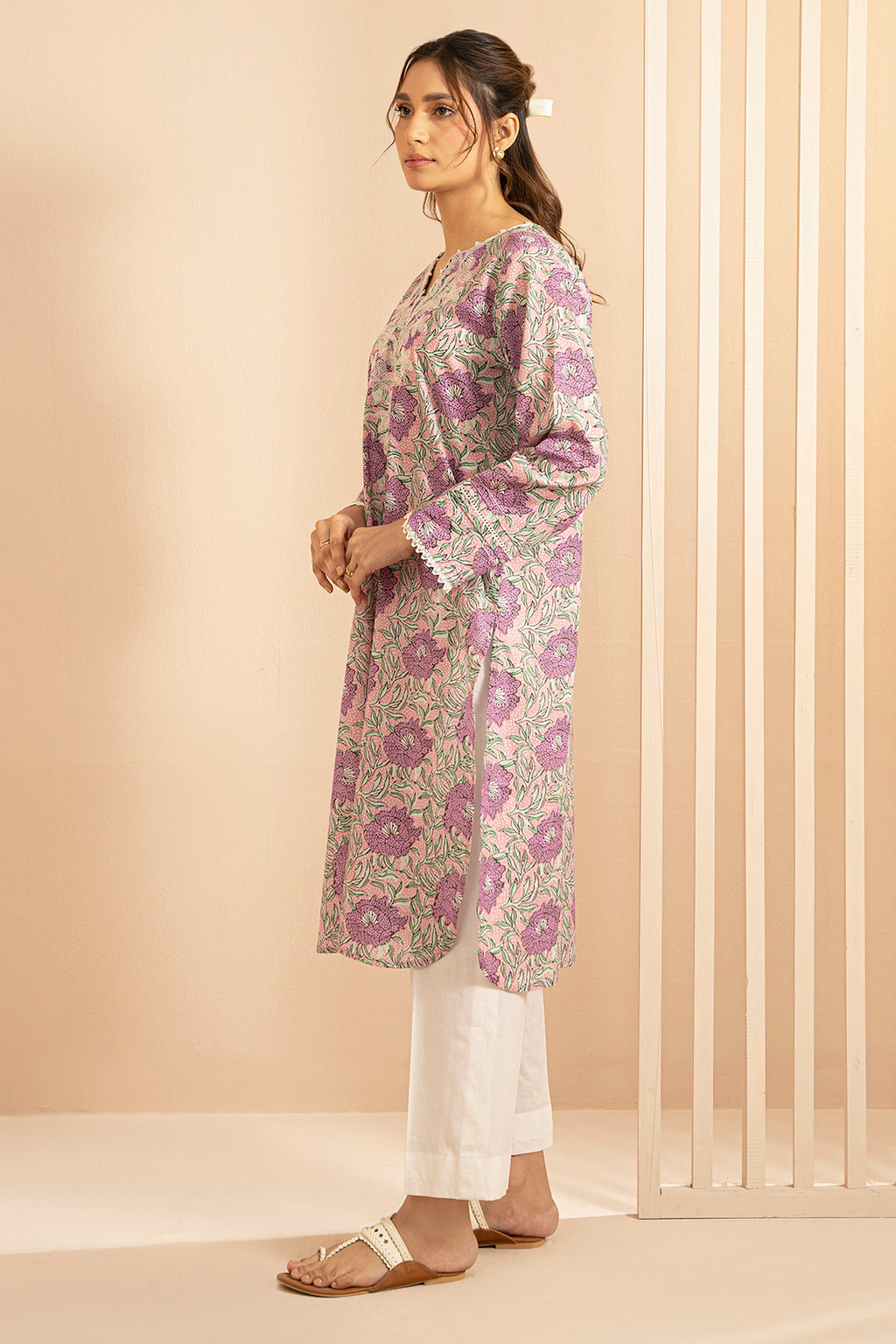 Embroidered Kurta - 1647