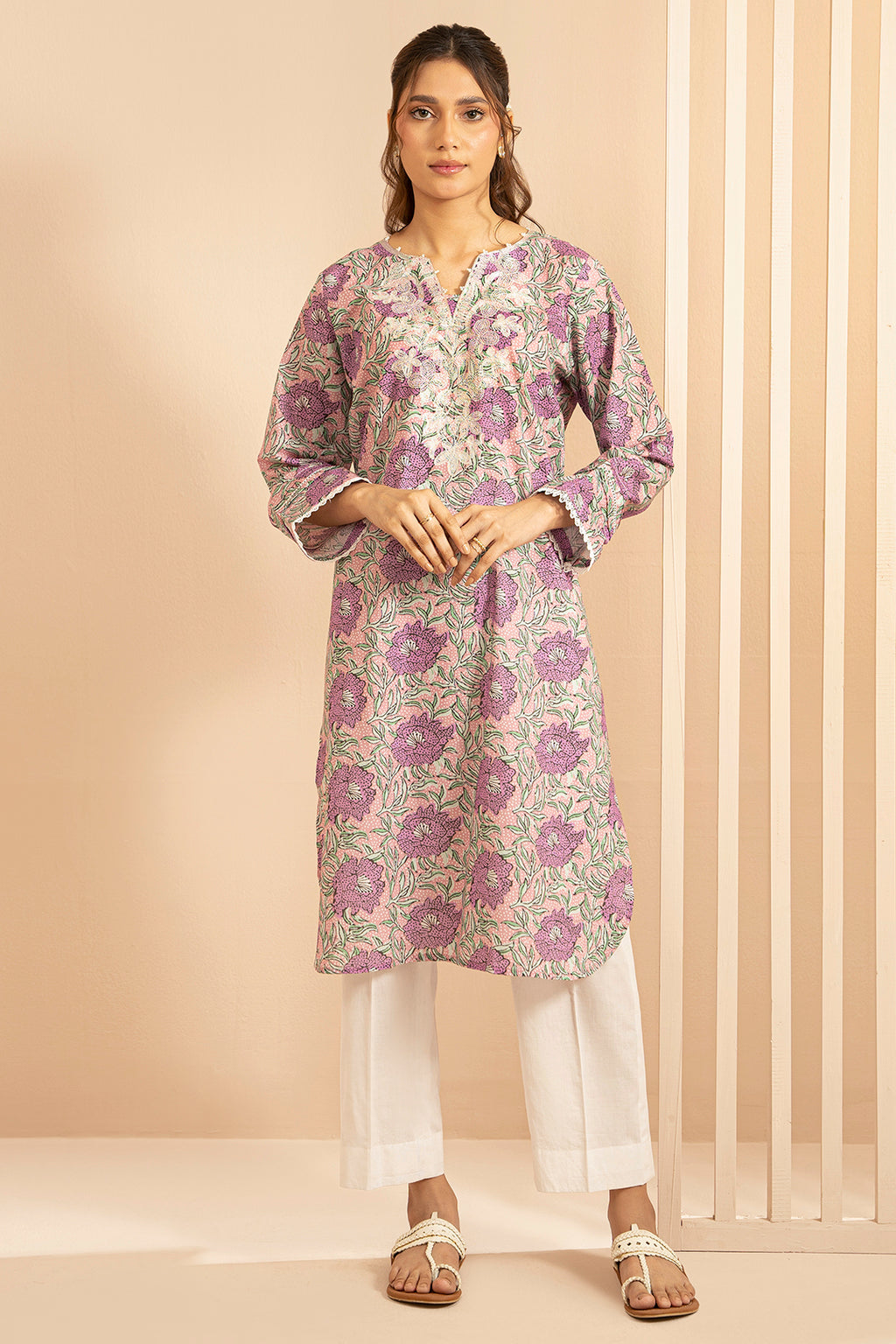 Embroidered Kurta - 1647