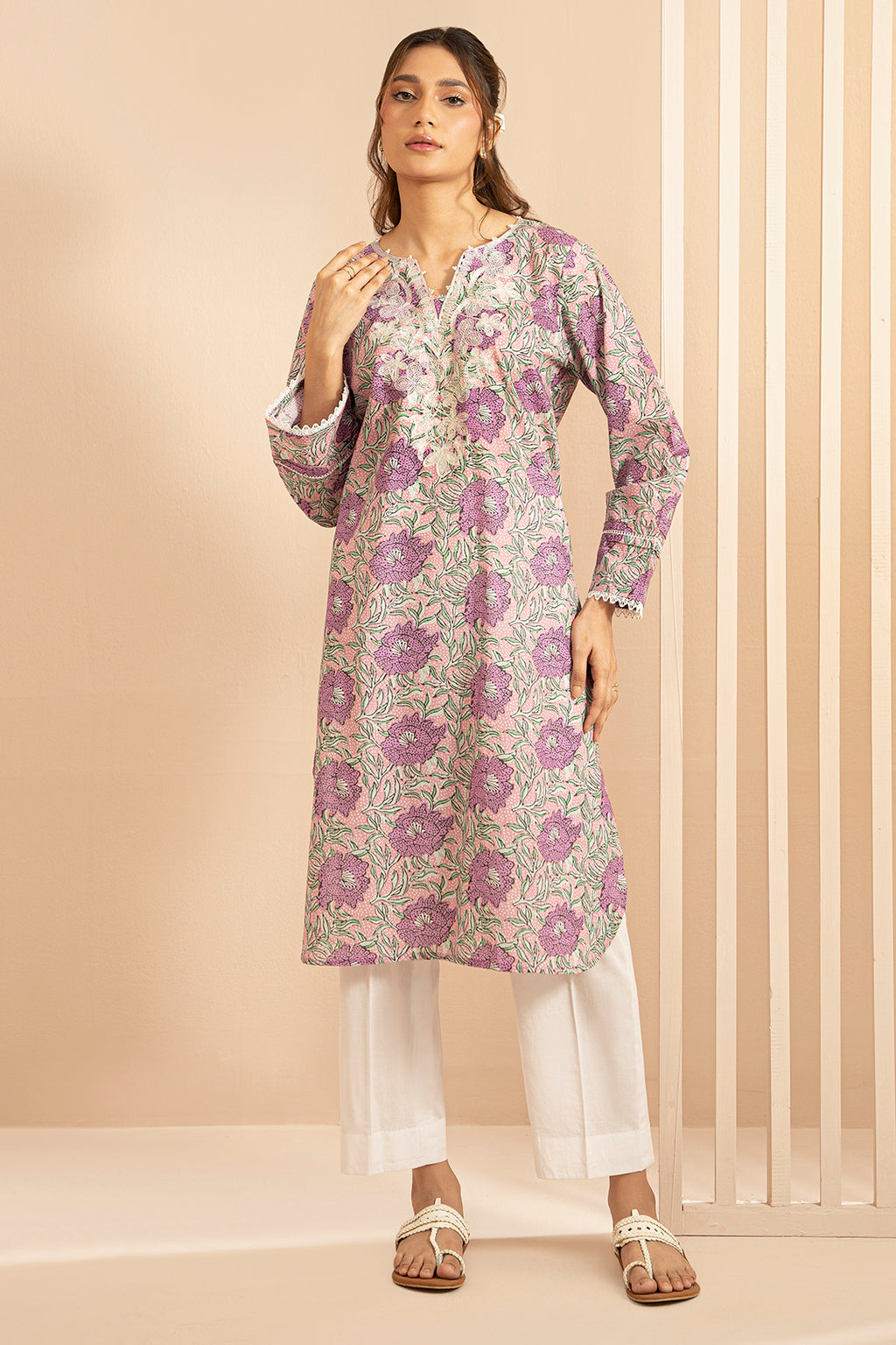 Embroidered Kurta - 1647