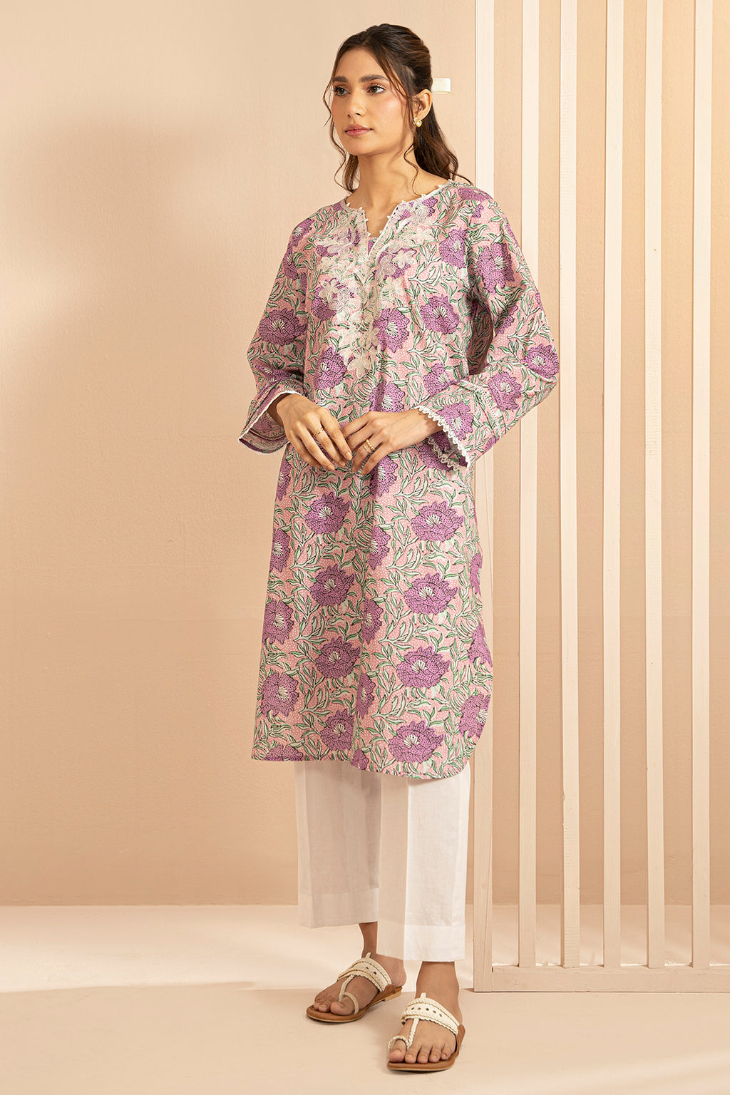 Embroidered Kurta - 1647