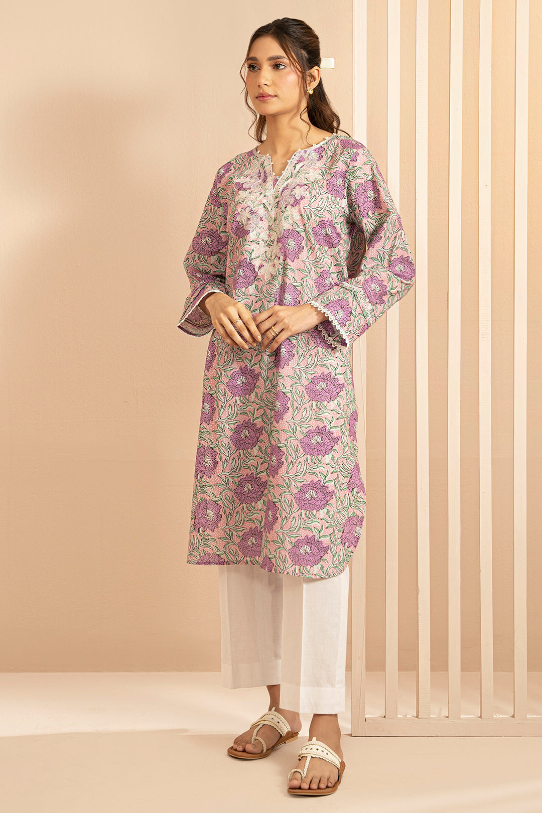 Embroidered Kurta - 1647