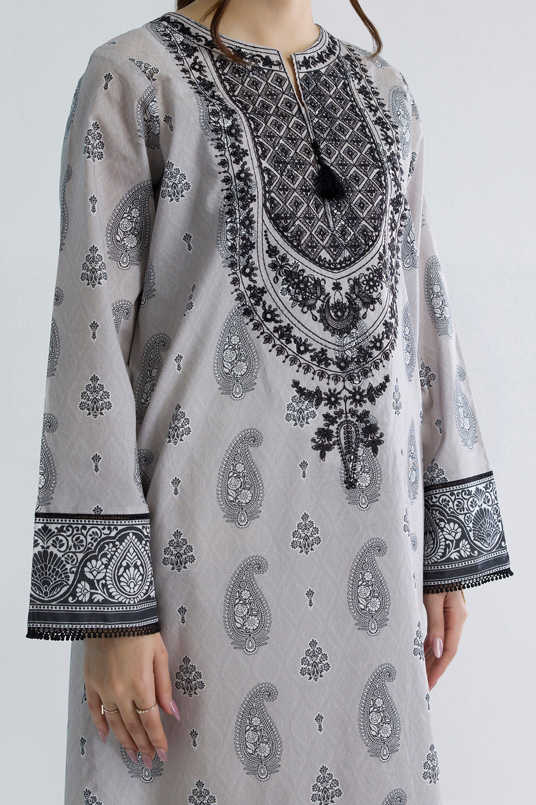 Embroidered Kurta - 2072