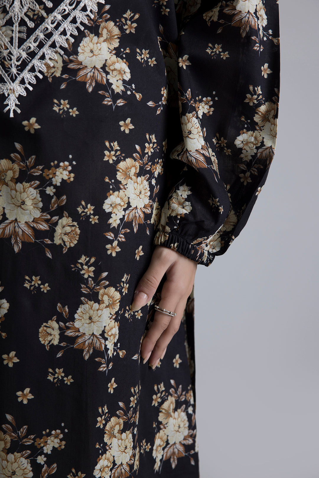 Embroidered Kurta - 2152