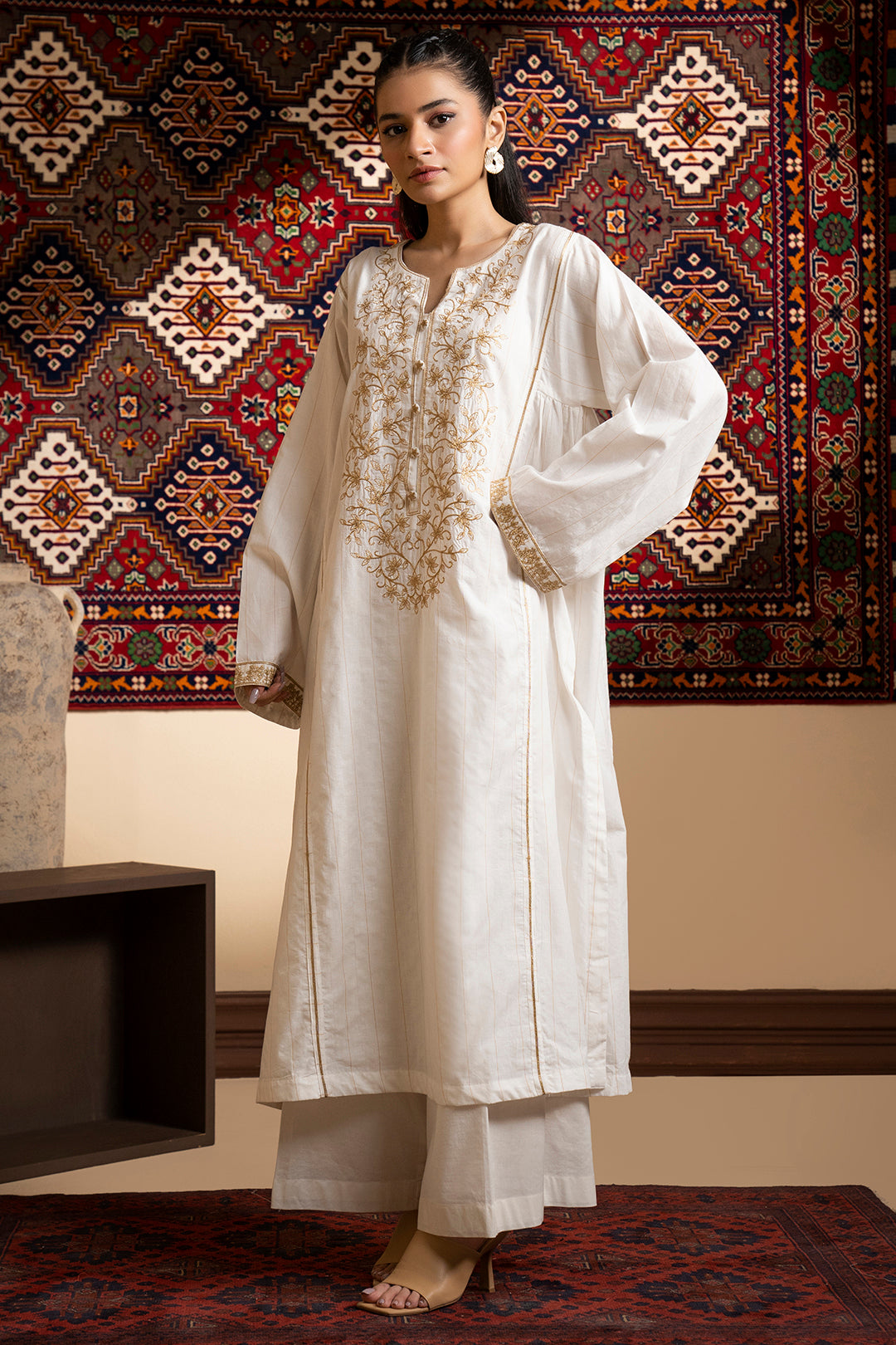 Embroidered Kurta - 2548