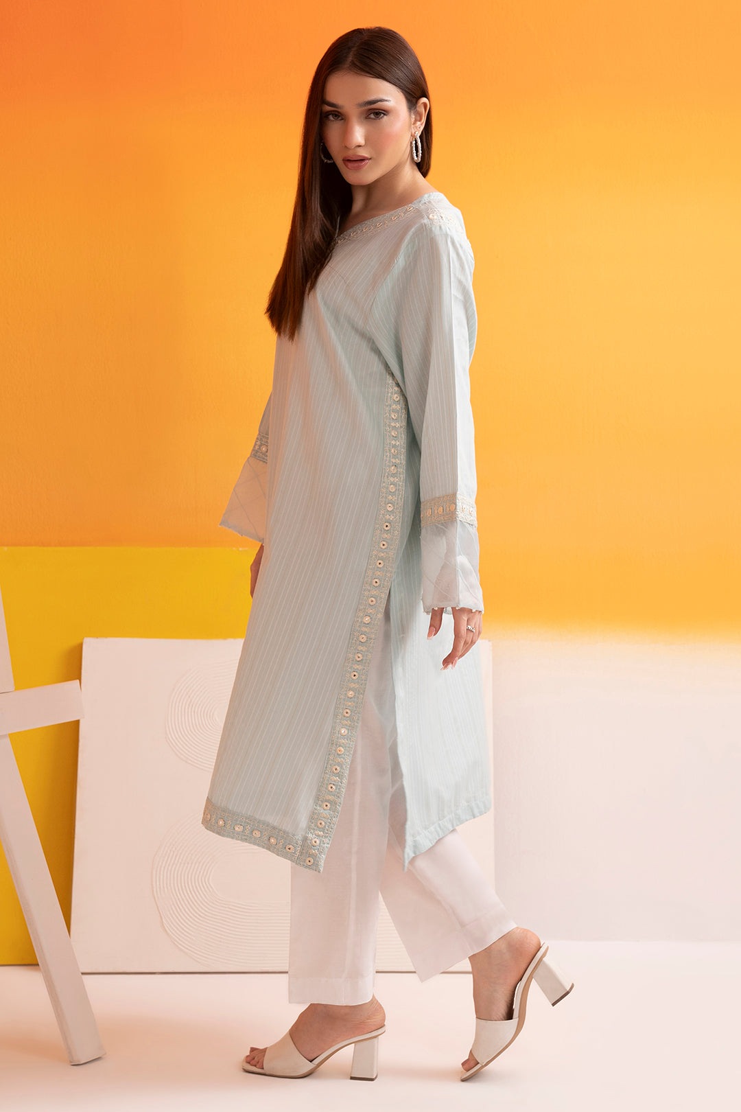 Embroidered Kurta - 2528