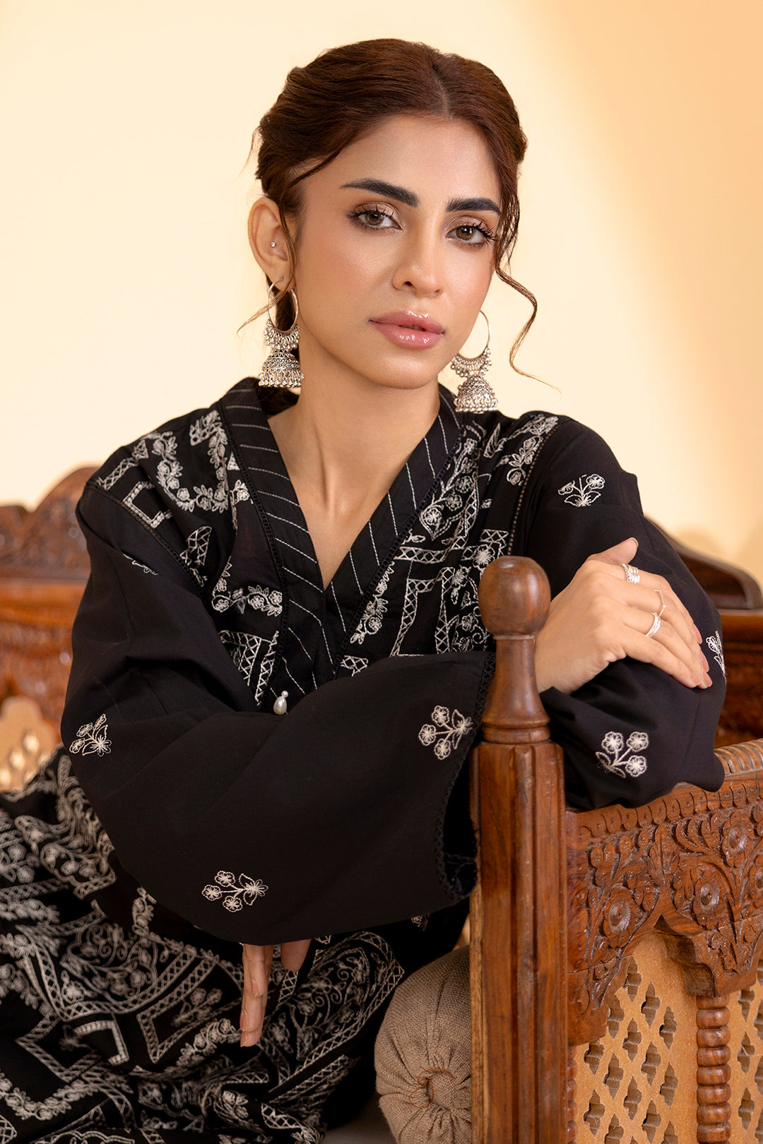 Embroidered Kurta - 2551