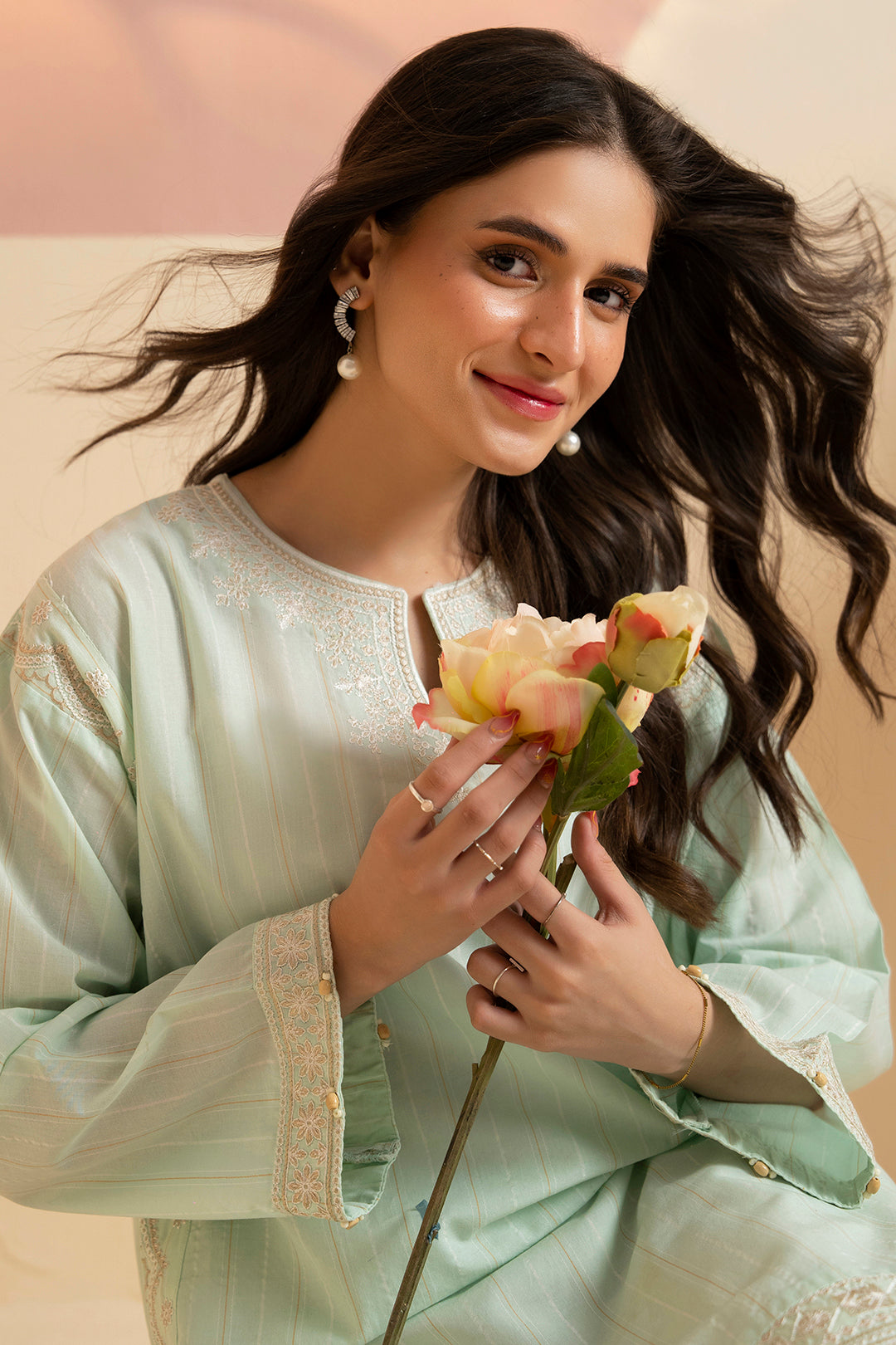 Embroidered Kurta - 2552