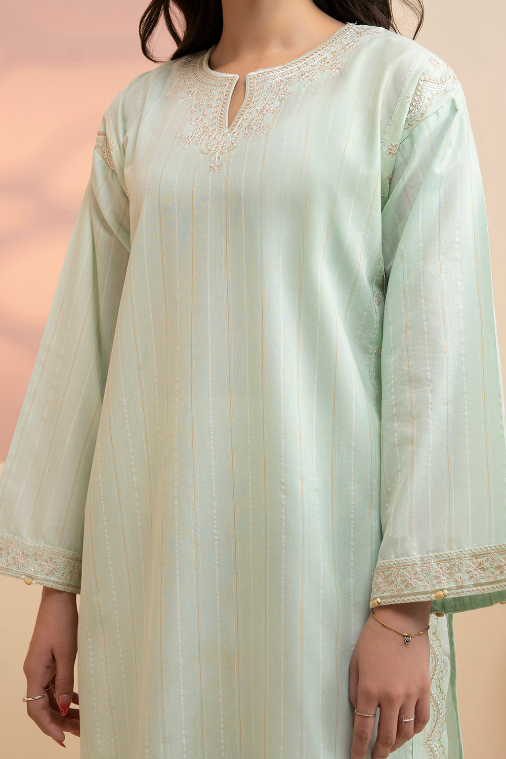 Embroidered Kurta - 2552