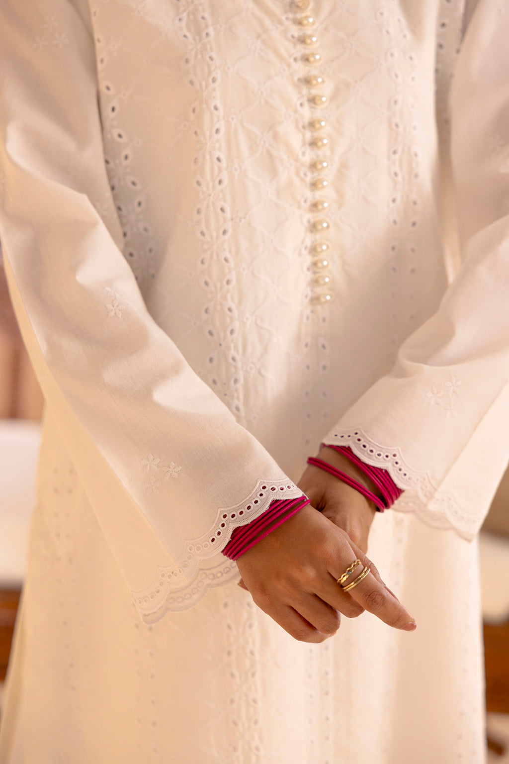Embroidered Kurta - 2556