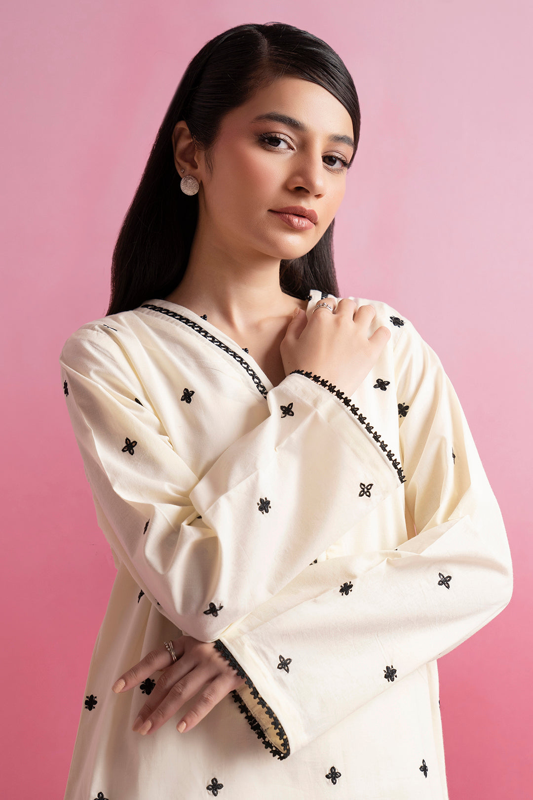 Embroidered Kurta - 2590