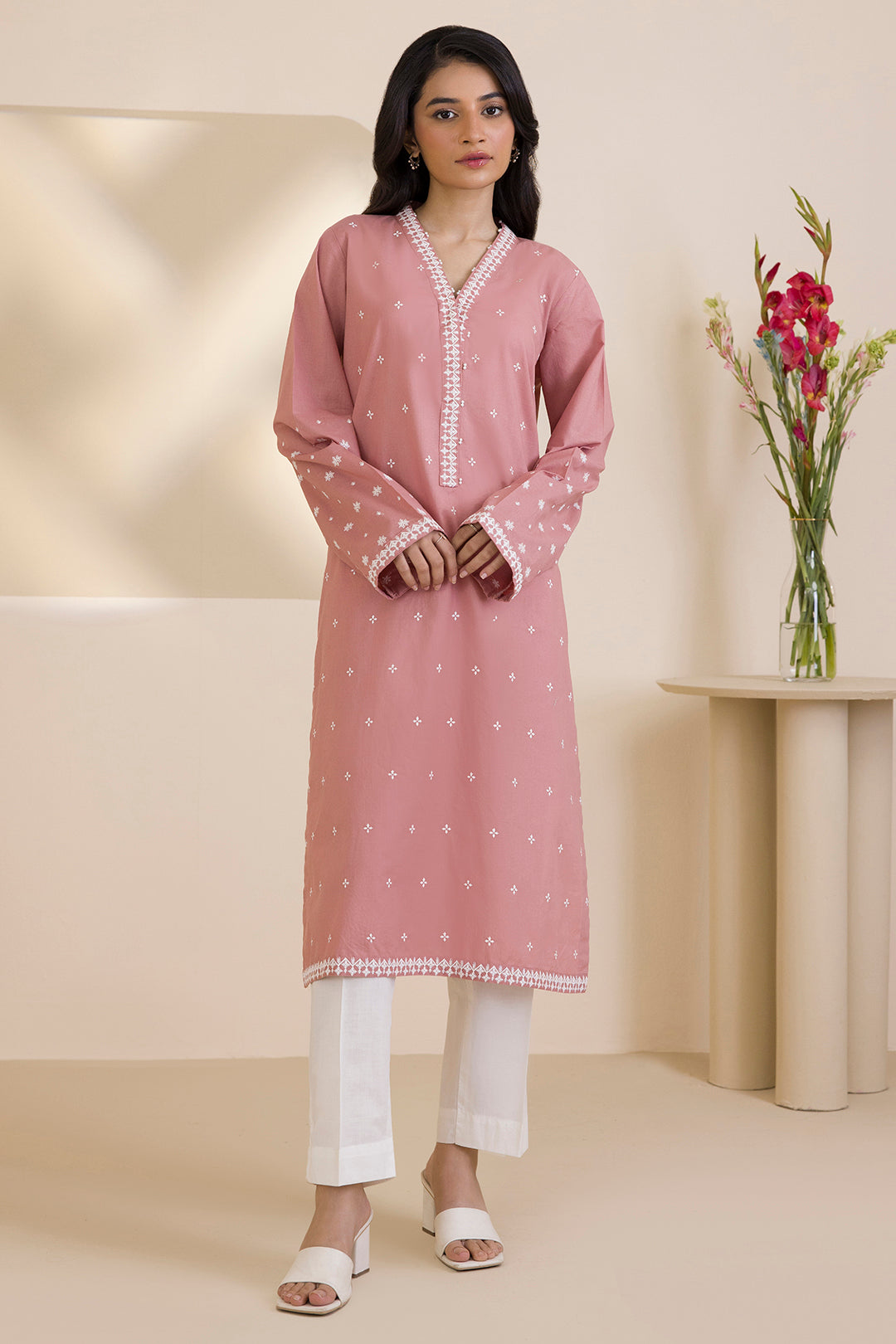Embroidered Kurta - 2591
