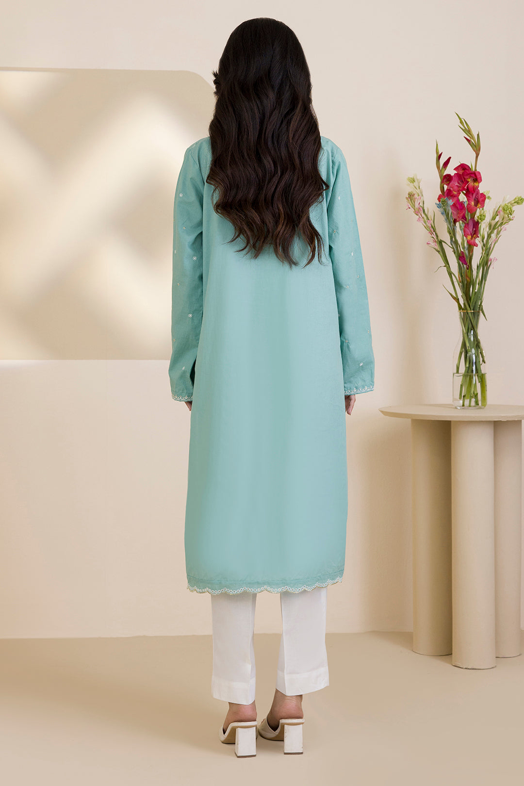 Embroidered Kurta - 2592