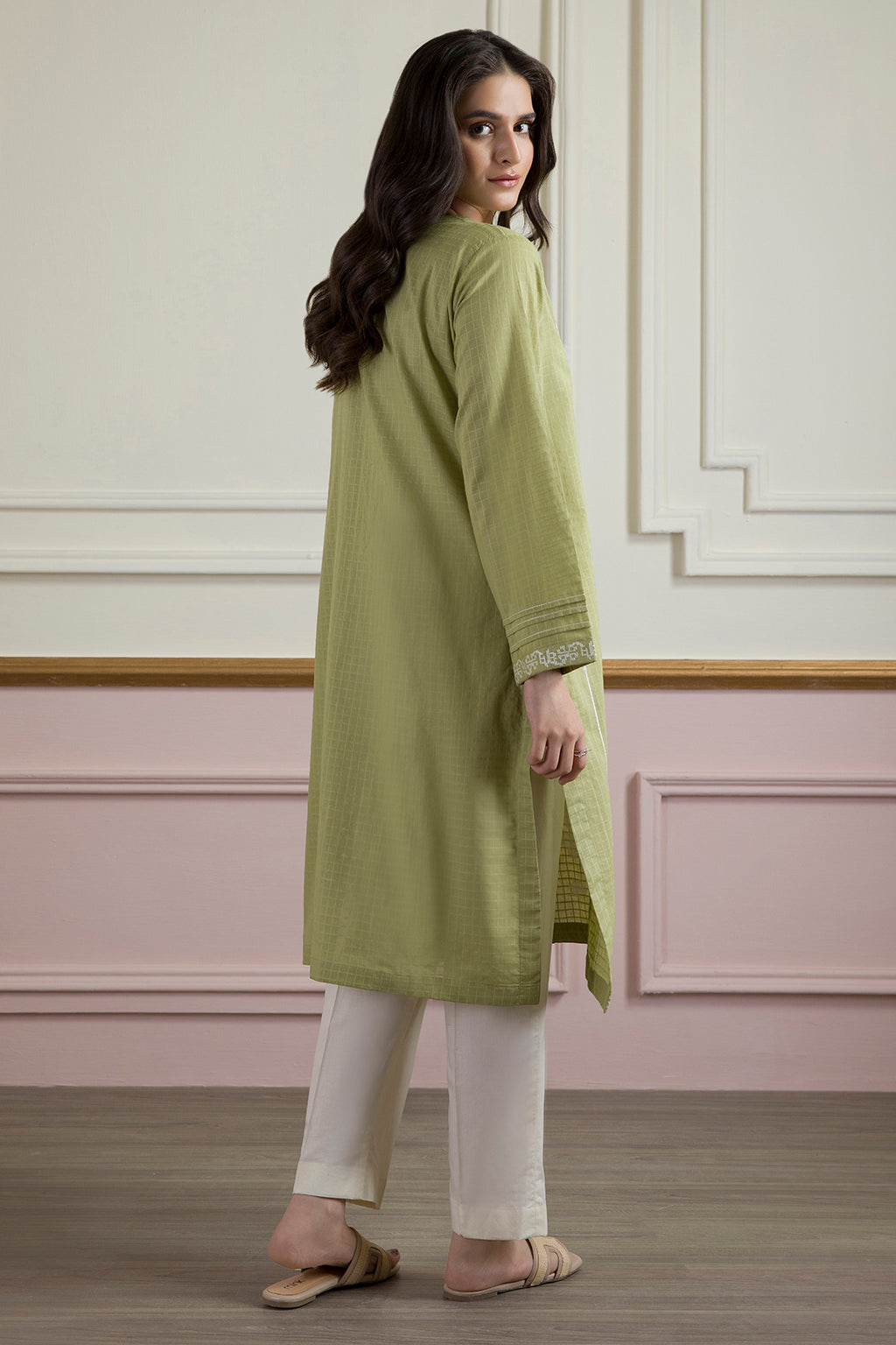 Embroidered Kurta - 2621
