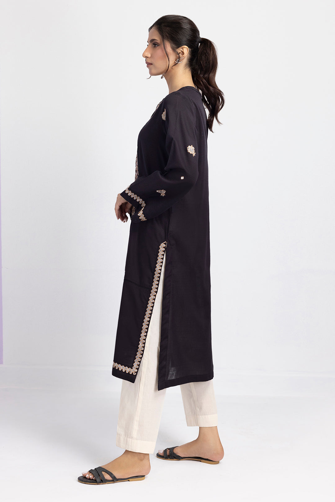 Embroidered Kurta - 2622