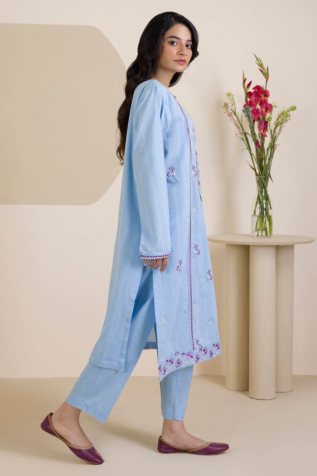 Embroidered Kurta Trouser - 1513