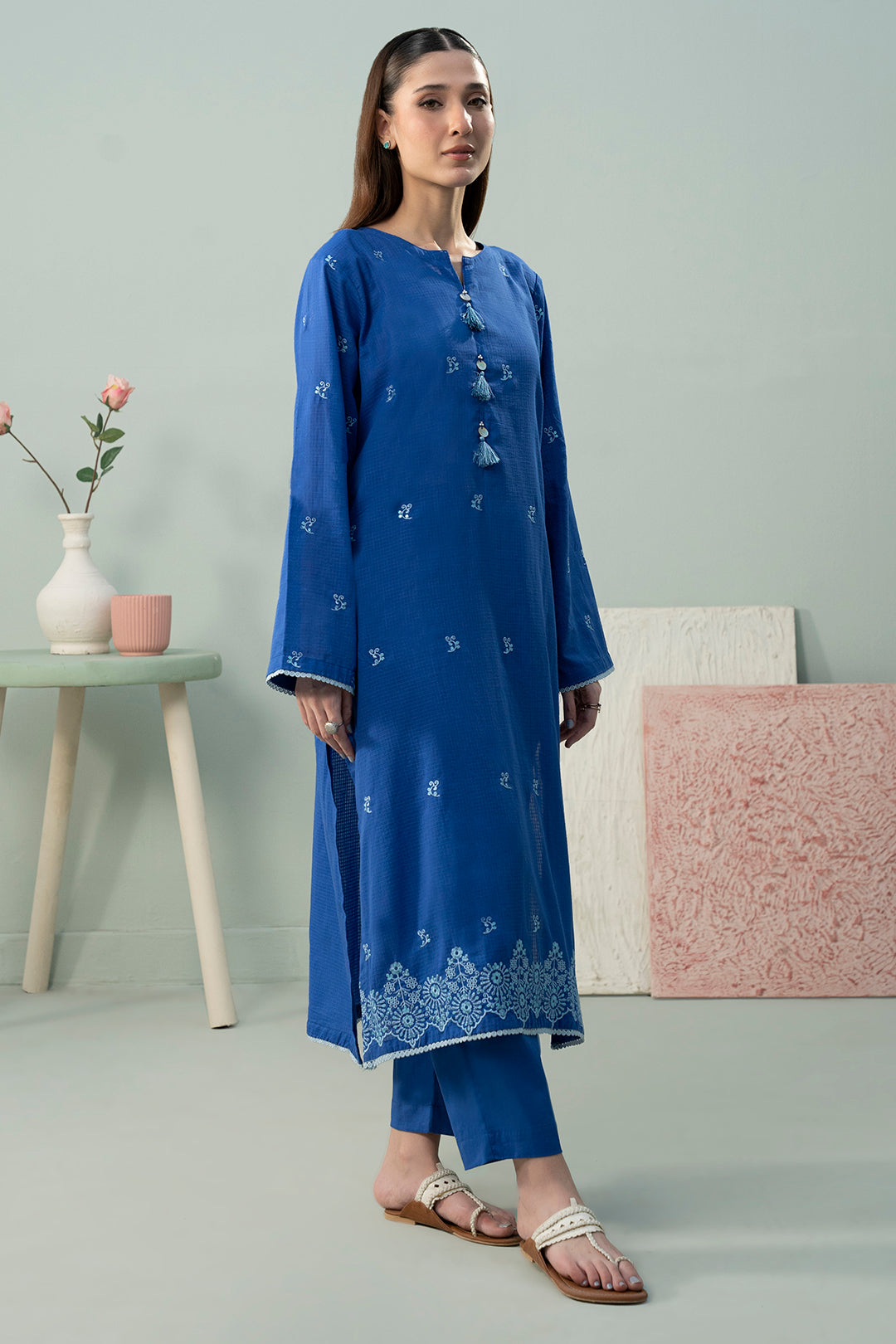 Embroidered Kurta Trouser - 1567