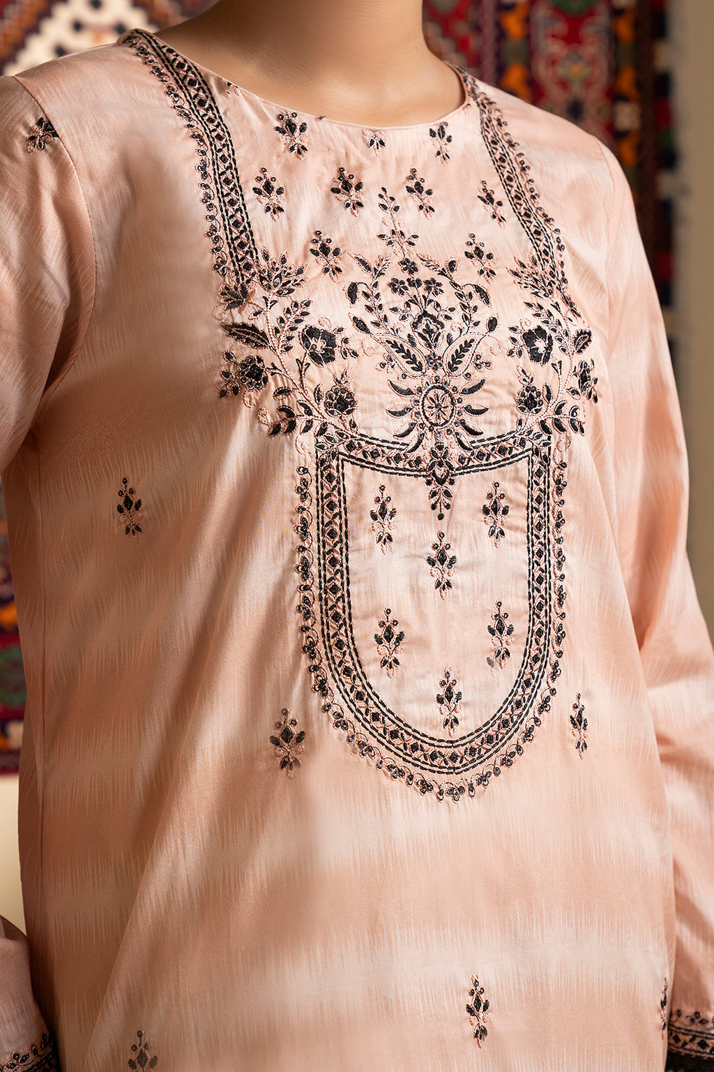 Embroidered Kurta Dupatta - 1668