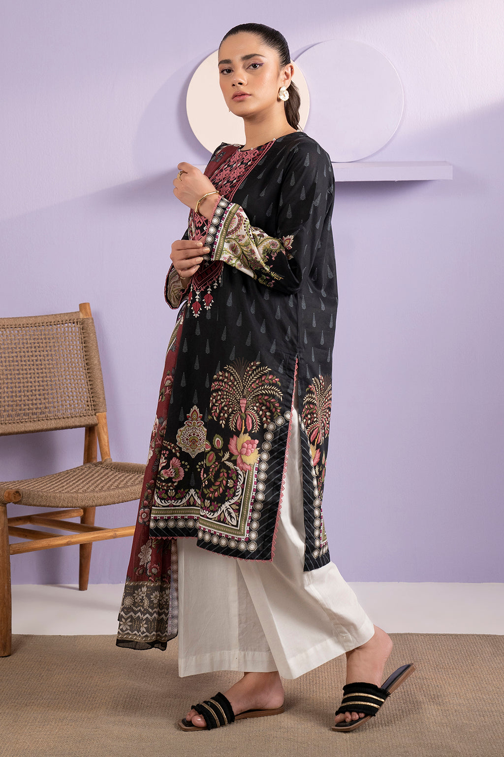 Embroidered Kurta Dupatta - 1669