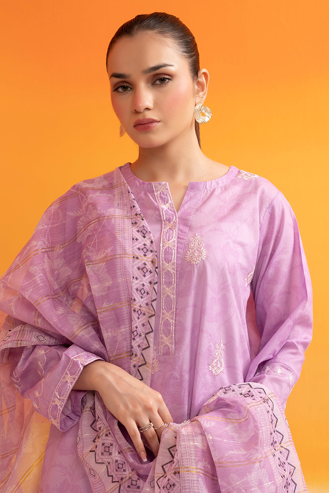 Embroidered Kurta Dupatta - 1670
