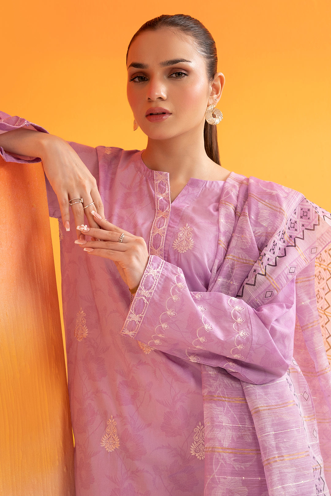 Embroidered Kurta Dupatta - 1670