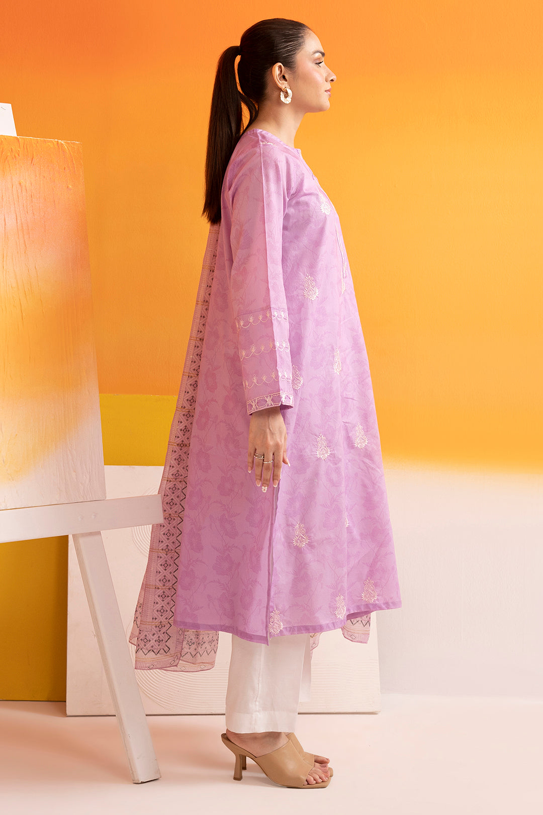 Embroidered Kurta Dupatta - 1670