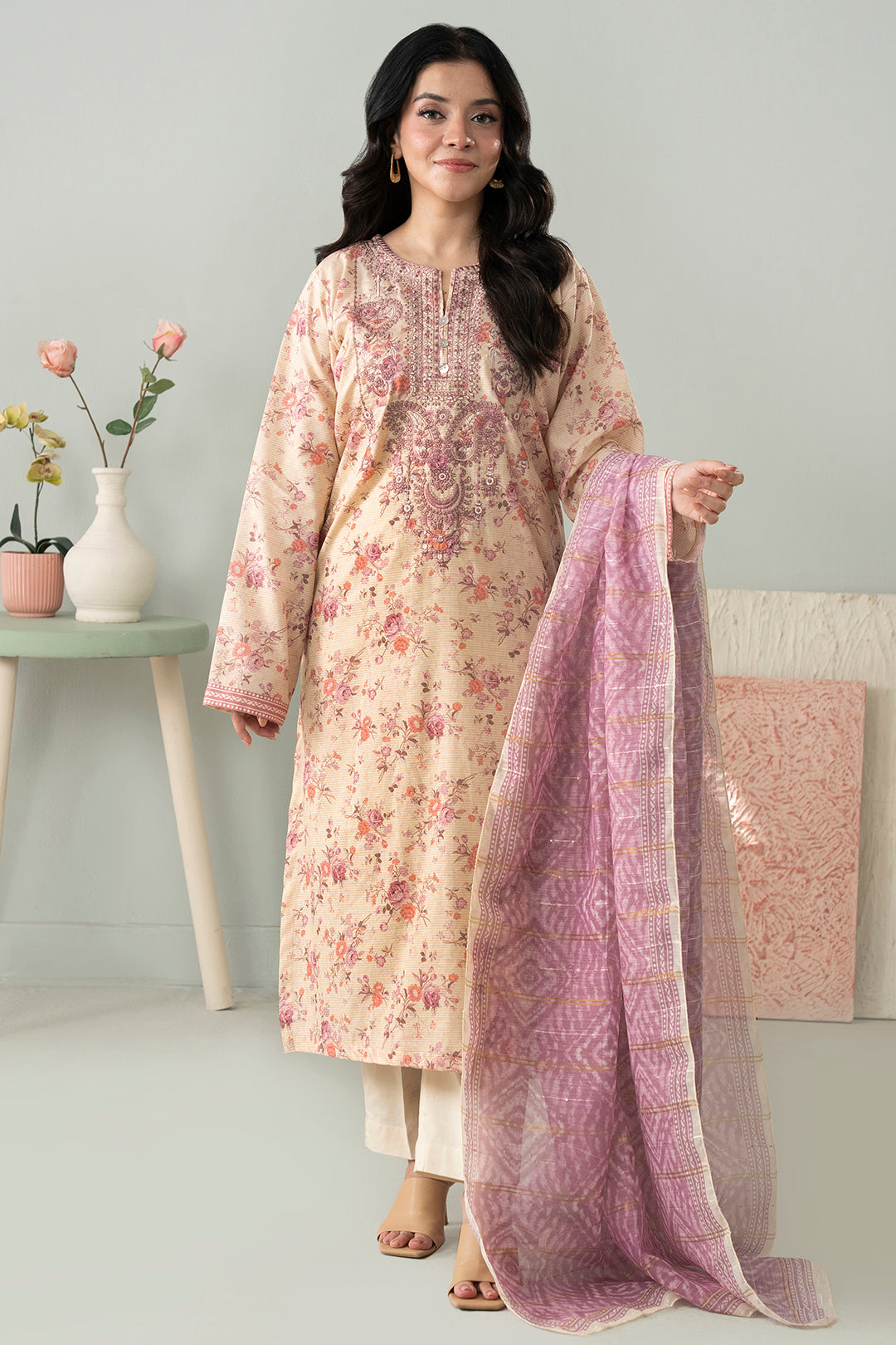 Embroidered Kurta Dupatta - 1672