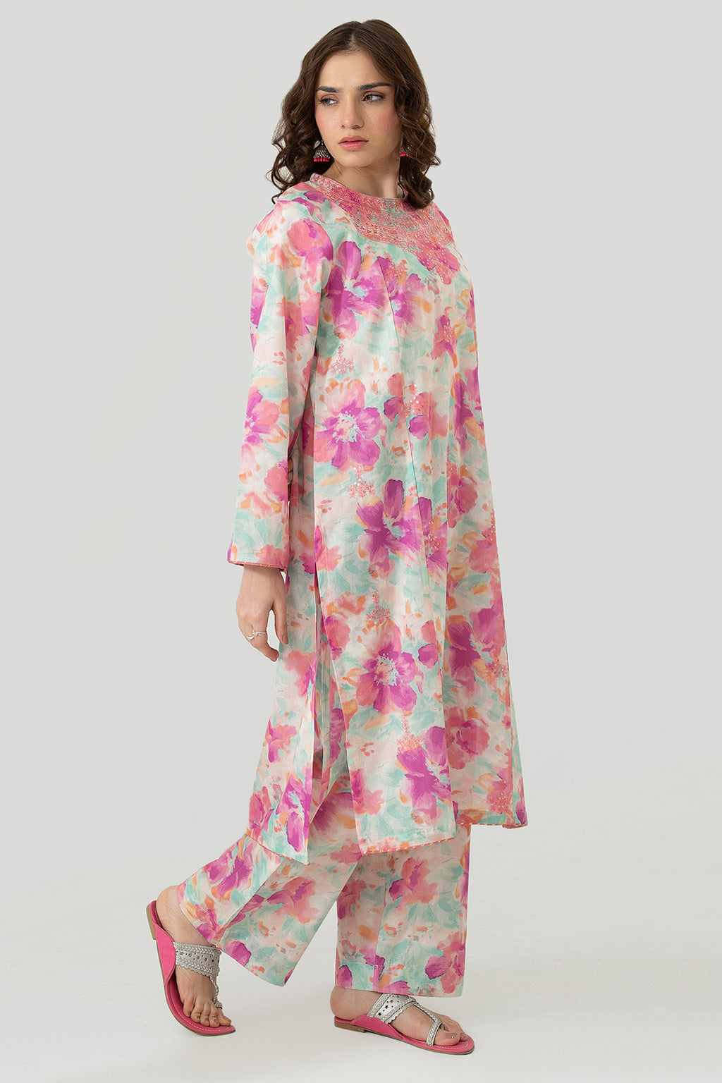 Embroidered Kurta Trouser - 1687