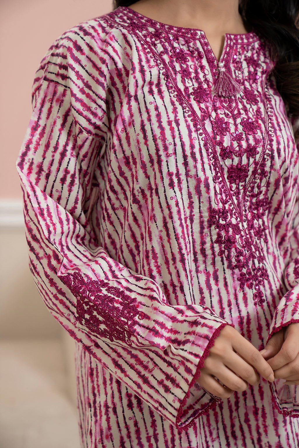 Embroidered Kurta Trouser - 1689