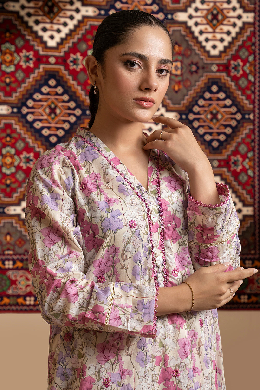 Embroidered Kurta Trouser - 1691