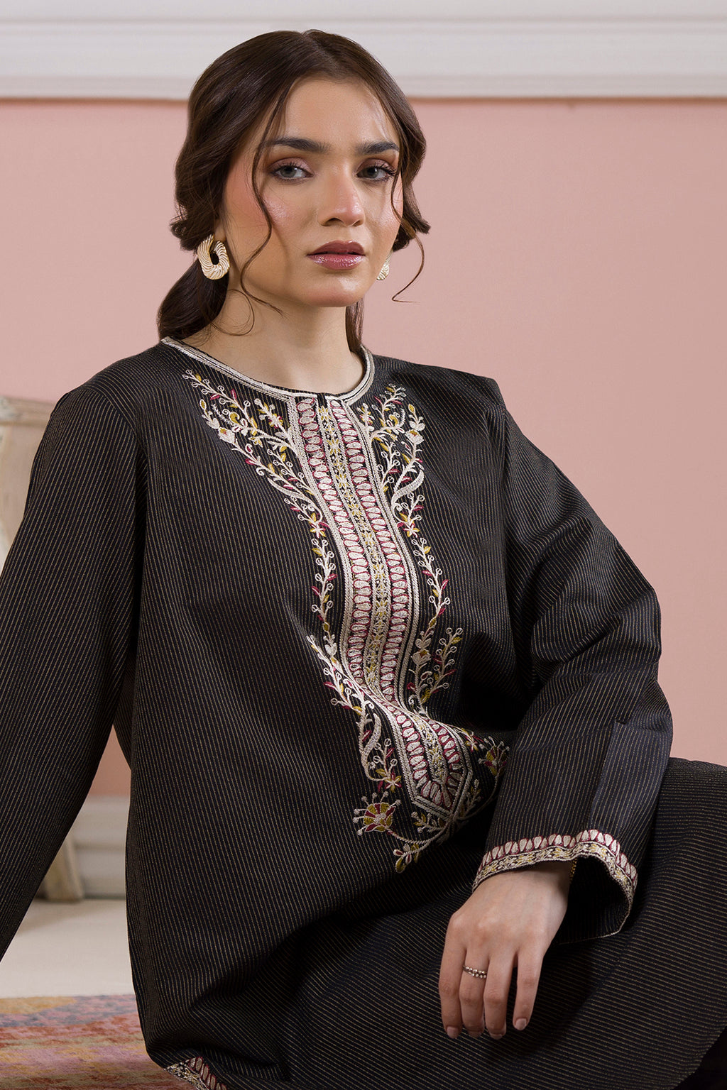 Embroidered Kurta Trouser - 1694
